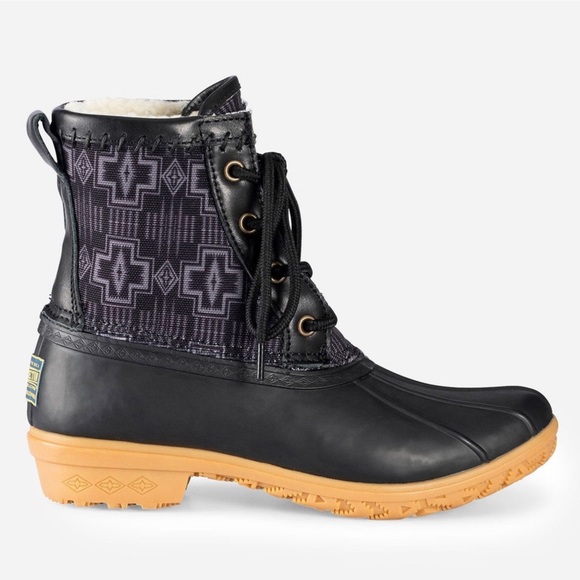 Pendleton Harding Western Print Black Duck Boots Size 6 NIB - Picture 2 of 9